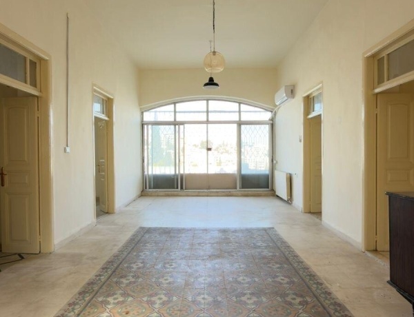 Unique Heritage Apartment in a Historic House | 3 Bedrooms