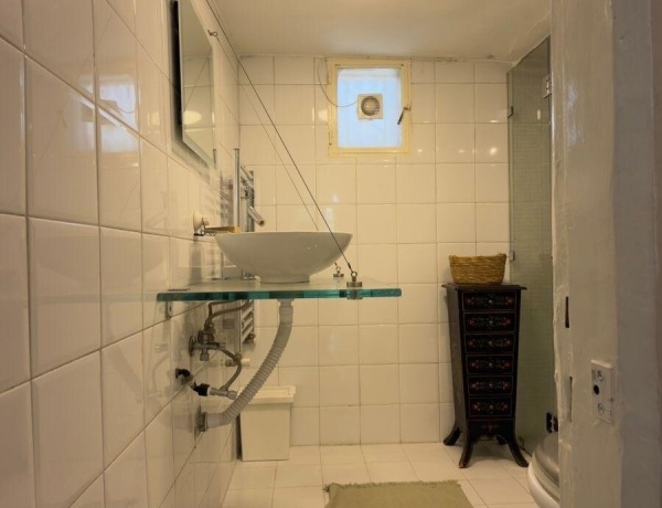 Heritage House for Rent in Jabal Amman | 2 Bedroom Historic Home Near Rainbow Street