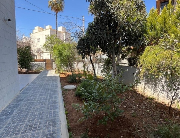 Luxury Renovated Villa for Sale Near US Embassy | 5 Bedrooms | 400 sqm