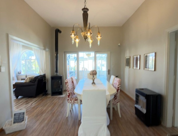 Spacious Apartment for Rent in Jabal Al Weibdeh – 3 Bedrooms, 2 Bathrooms, 2 Balconies, 150 sqm