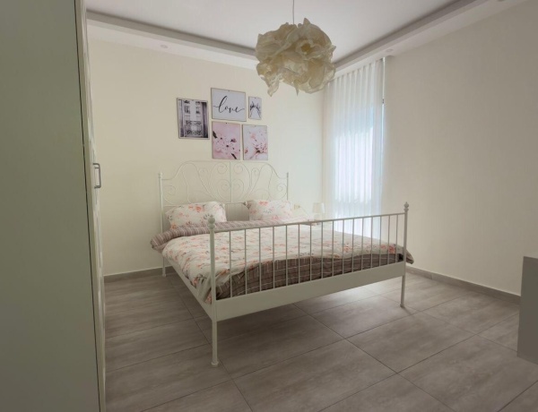 Distinctive 3-Bedroom Apartment for Rent | 170 sqm with Balcony & Central Heating – Sixth Floor