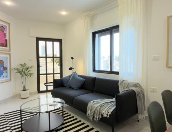 Spacious 2 Master Bedroom Apartment with Terrace for Rent in Jabal Amman – Near Second Circle