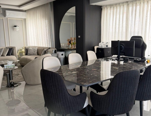 Spacious Apartment for Sale in Deir Ghbar – 193 sqm