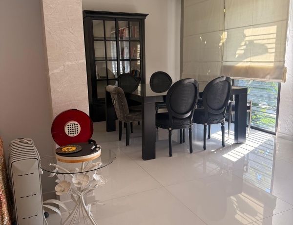 Modern 2-Bedroom Ground Floor Apartment with Garden & Pool in Abdoun near Australian Embassy