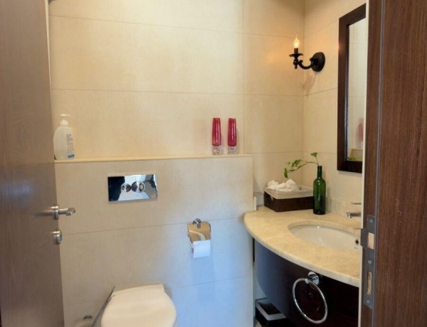 Luxury Apartment for Rent in Jabal Al Weibdeh – 140 sqm, 3 Bedrooms, Third Floor