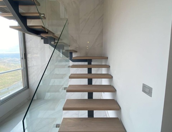 Spacious Roof Apartment for Rent in Amman – Private Rooftop Terrace & Panoramic Views