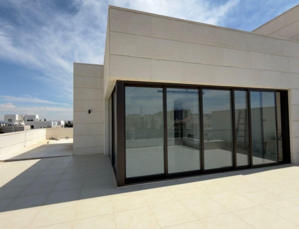 Luxury 5-Bedroom Villa with Pool & Rooftop in Abdoun, Amman