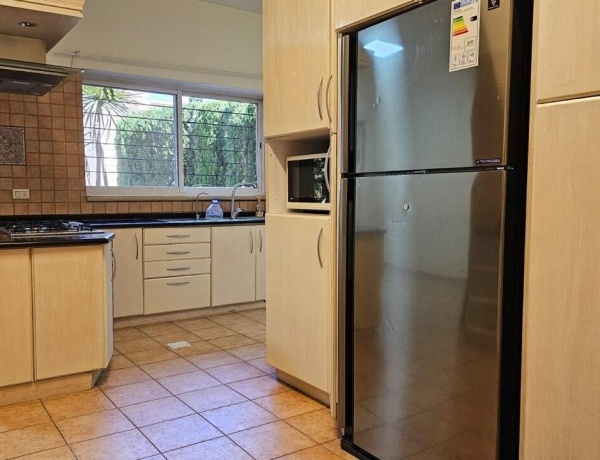 Luxury 3-Bedroom Ground Floor Duplex with Garden for Rent in 4th Circle, Amman