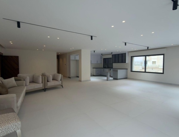 Luxury Apartment for Rent in Abdoun – 250 sqm, 4 Bedrooms with Terrace