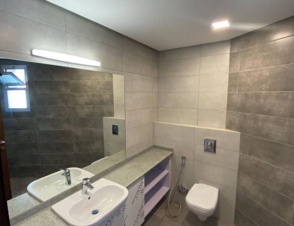 Spacious Roof Apartment for Rent in Amman – Private Rooftop Terrace & Panoramic Views