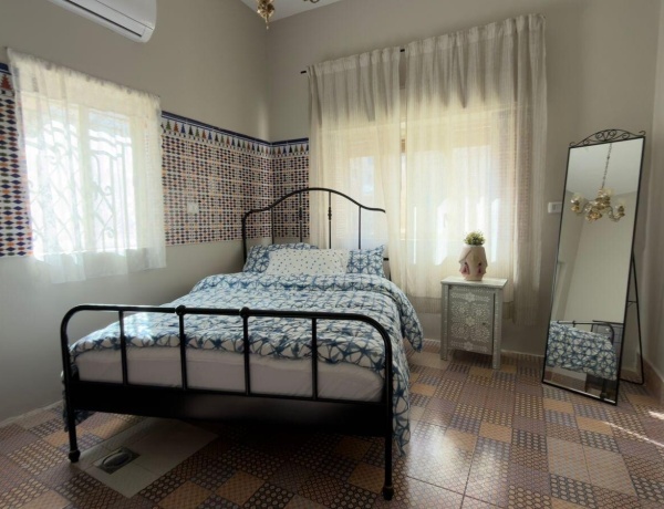 Spacious Apartment for Rent in Jabal Al Weibdeh – 3 Bedrooms, 2 Bathrooms, 2 Balconies, 150 sqm