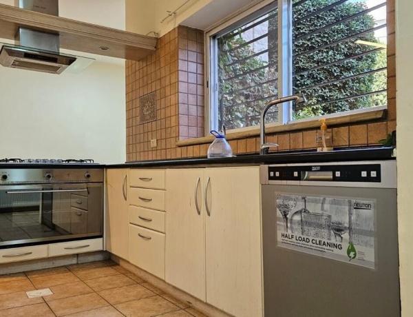 Luxury 3-Bedroom Ground Floor Duplex with Garden for Rent in 4th Circle, Amman