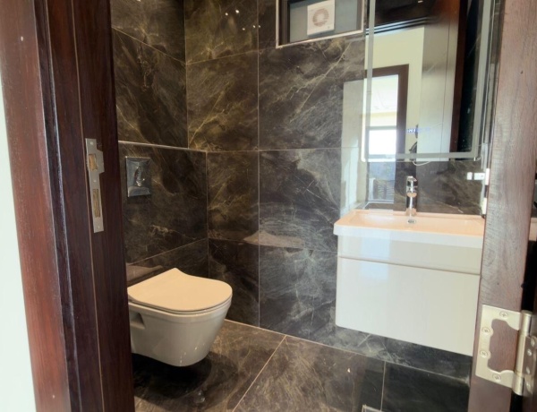 Luxury Ground-Floor Apartment for Sale with Panoramic Views – Airport Road, Amman