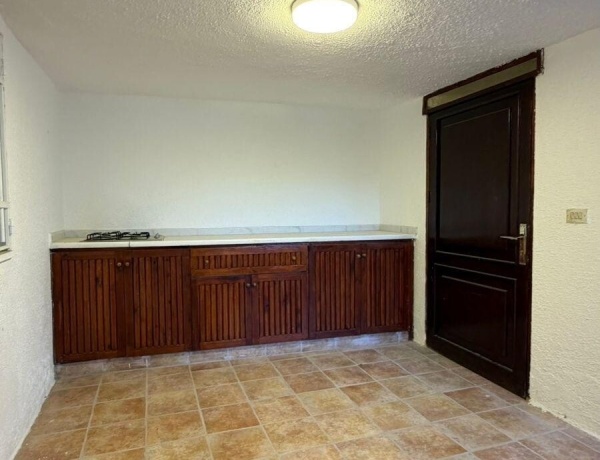 Luxury 3 Bedroom Apartment with Private Garden for Rent in Abdoun | 250 sqm