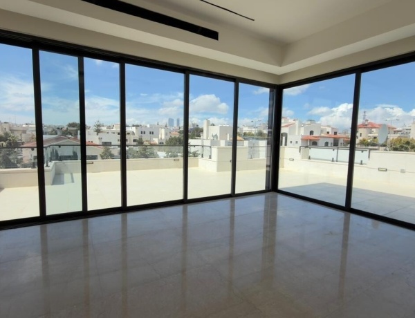 Luxury 5-Bedroom Villa with Pool & Rooftop in Abdoun, Amman