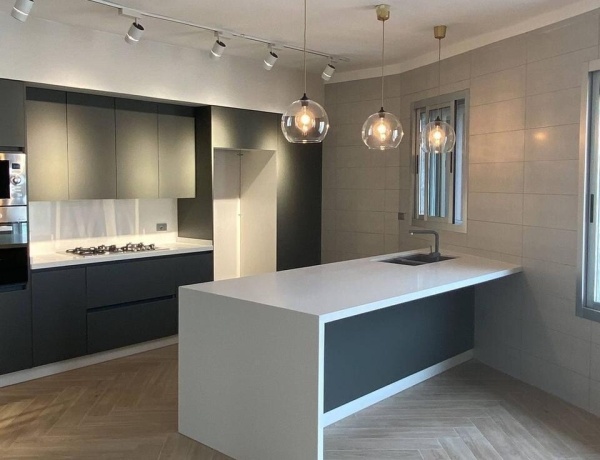 Spacious Roof Apartment for Rent in Amman – Private Rooftop Terrace & Panoramic Views