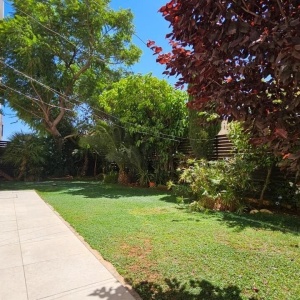 Luxury 3-Bedroom Ground Floor Duplex with Garden for Rent in 4th Circle, Amman