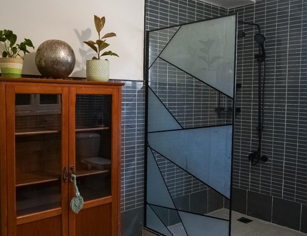 Luxurious 2-Bedroom Apartment with Garden | Modern & Elegant Living