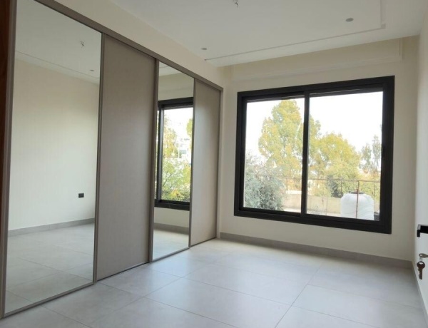Modern 2-Bedroom Apartment for Rent – 140 sqm with 3 Bathrooms | Spacious & Stylish Living