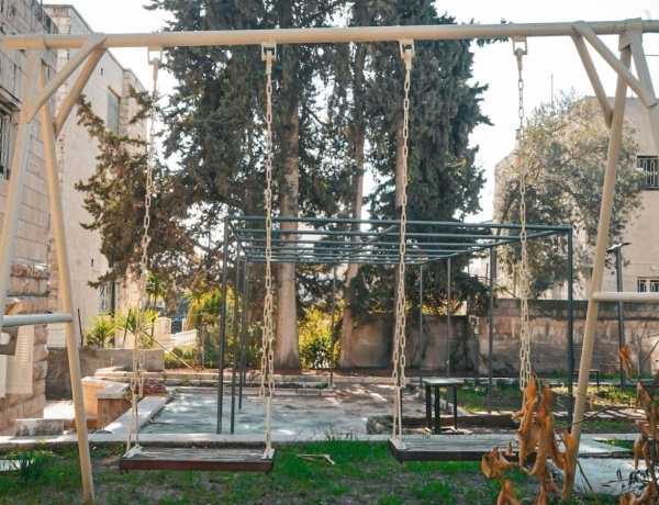 Luxurious 2-Bedroom Apartment with Garden | Modern & Elegant Living