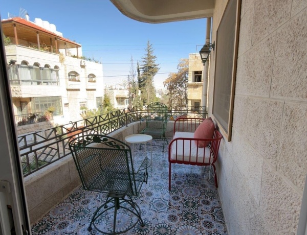 Luxury Duplex Apartment for Rent in Jabal Al Weibdeh – 240 sqm, 3 Bedrooms, Private Garden