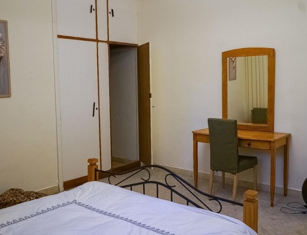 Luxurious 2-Bedroom Apartment with Garden | Modern & Elegant Living