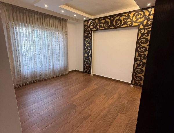 Luxury Apartment with Garden & 2 Garages for Sale | 3 Bedrooms