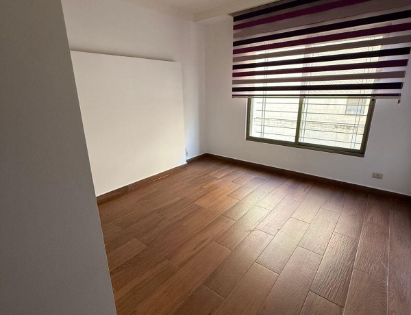 Luxury Apartment with Garden & 2 Garages for Sale | 3 Bedrooms