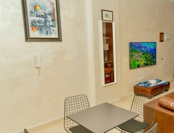 Charming 2BDR in 7th Circle