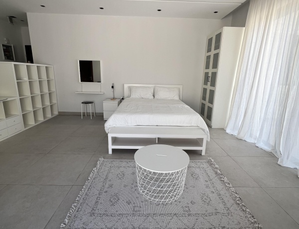 One bedroom apartment for individuals or couples