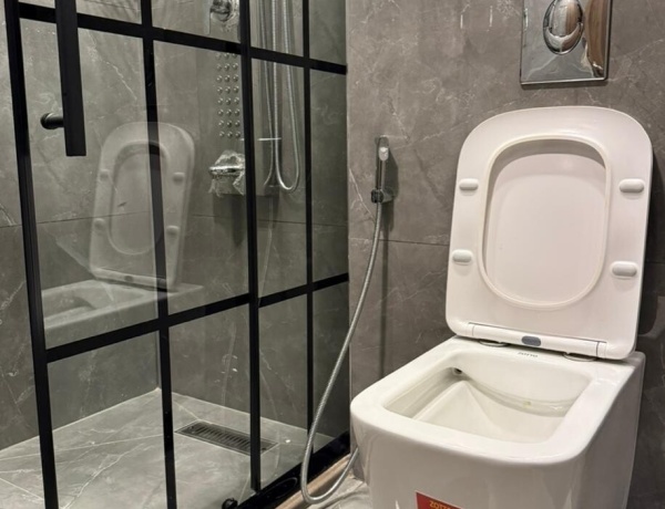 Spacious Fully Furnished Apartment for Rent in Abdoun Corridor – 300sqm