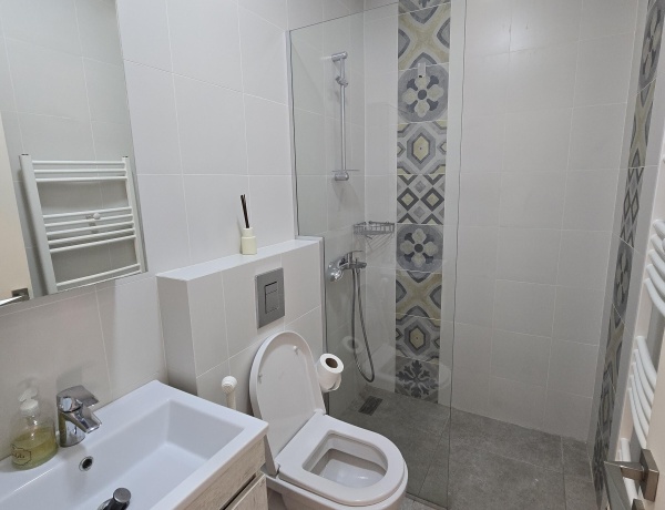 Central 2-Bedroom Flat @ No7 Boutique Apartments | All services included