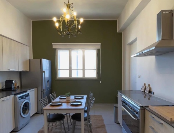 2-Bedroom Apartment for Rent in Jabal Al-Weibdeh Near Paris Square