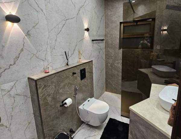 Fully Furnished 1-Bedroom Apartment for Rent in Deir Ghbar – Modern Design & Balcony