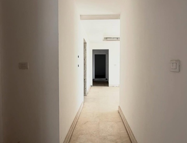 Premium Third-Floor Apartment for Sale – Spacious 4 Master Bedrooms | 250 sqm