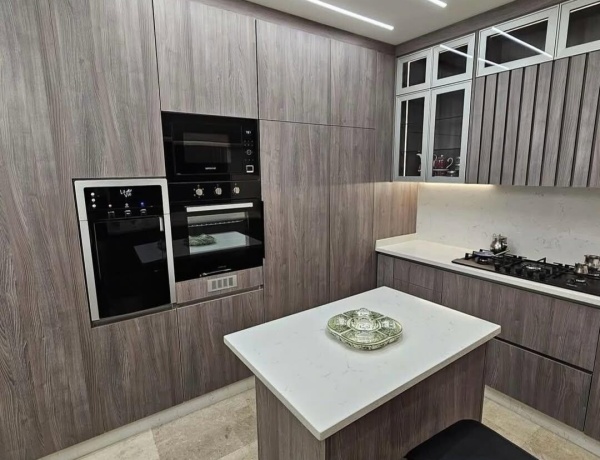 Fully Furnished 1-Bedroom Apartment for Rent in Deir Ghbar – Modern Design & Balcony