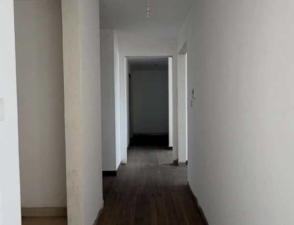 Premium Third-Floor Apartment for Sale – Spacious 4 Master Bedrooms | 250 sqm