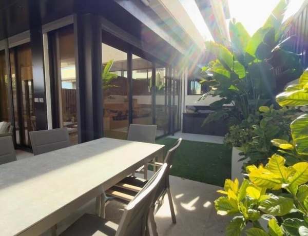 Luxury Ground Floor Apartment for Sale in Abdoun with Private Garden – Super Deluxe Finishing