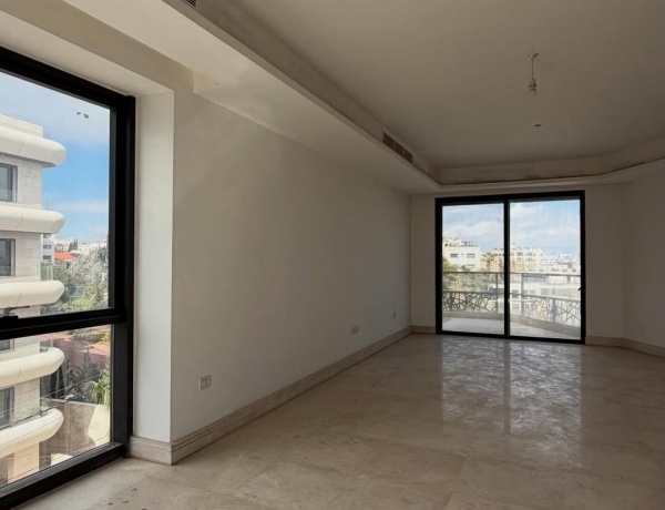 Premium Third-Floor Apartment for Sale – Spacious 4 Master Bedrooms | 250 sqm