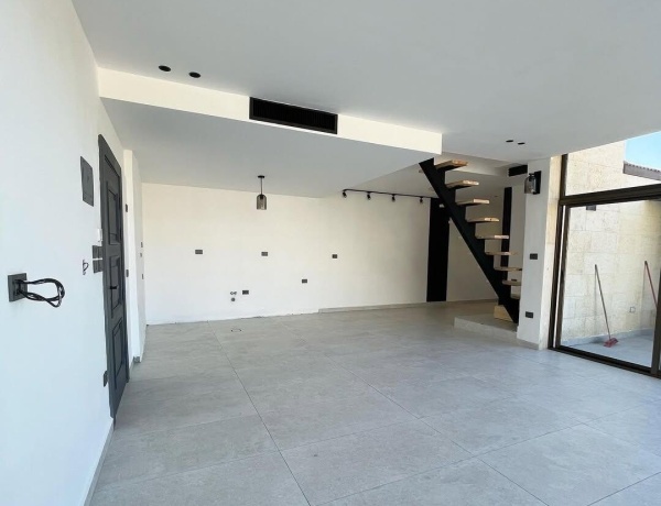 Rooftop 2-Bedroom Apartment in Abdoun – Amman