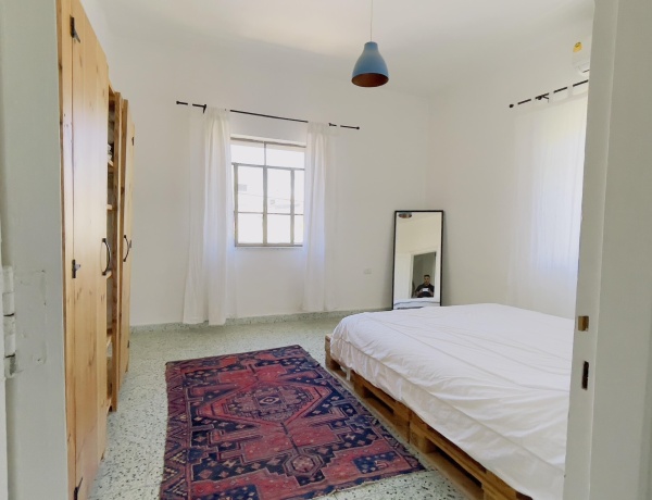 Charming Balcony Apartment in Jabal Al Weibdeh – Prime Location Near Paris Square