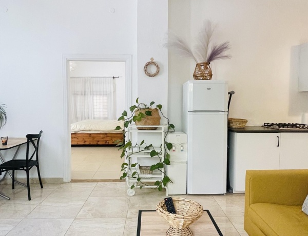Beautiful 1 -Bedroom Apartment for Rent in the Heart of Amman