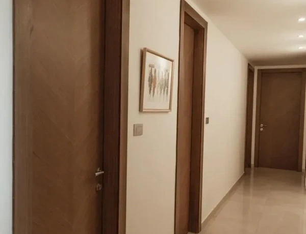 Modern Fully Furnished Apartment with High-Quality Finishing – Der Ghbar