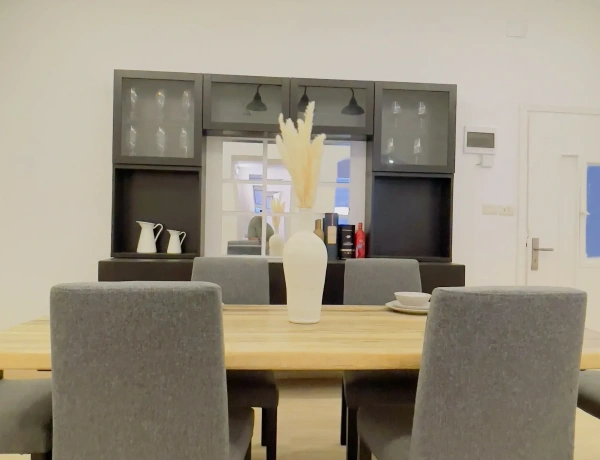 Charming Garden Apartment in the Heart of Jabal Al-Weibdeh