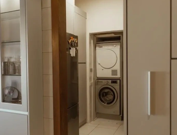 Modern Fully Furnished Apartment with High-Quality Finishing – Der Ghbar