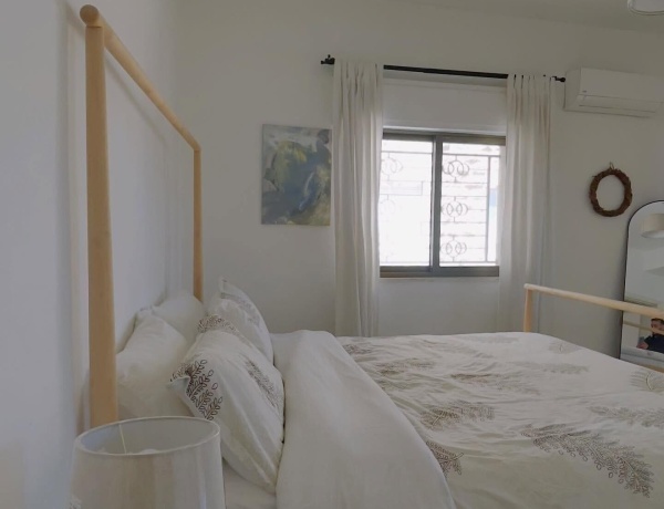 Fully Furnished 1-Bedroom Rooftop Apartment for Rent in Jabal Al-Weibdeh, Amman