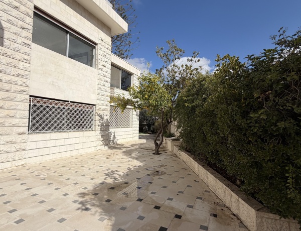 Spacious 3-Master-Bedroom Attached Villa with Private Garden | 4th Circle, Amman