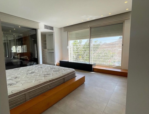 Apartment for Rent in Abdoun – 4 Bedrooms Near Australian Embassy