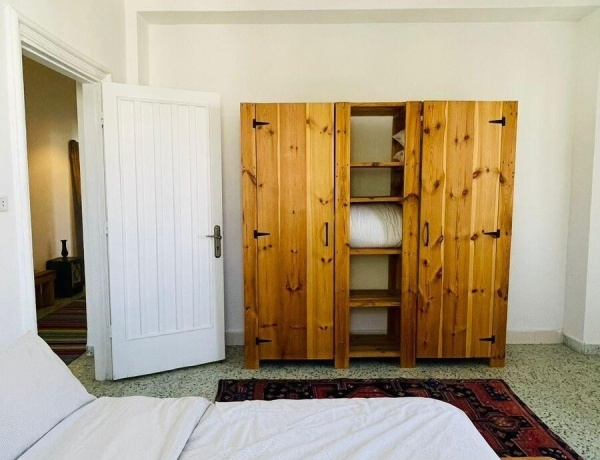 Charming Balcony Apartment in Jabal Al Weibdeh – Prime Location Near Paris Square