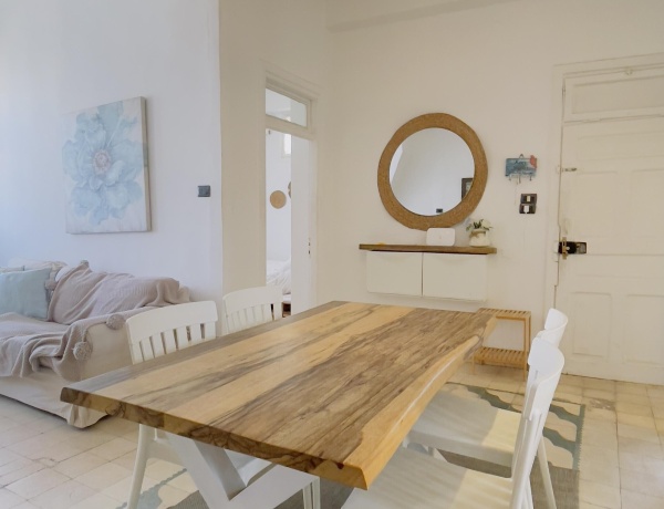 Furnished apartment in Jabal Amman – 1st Circle